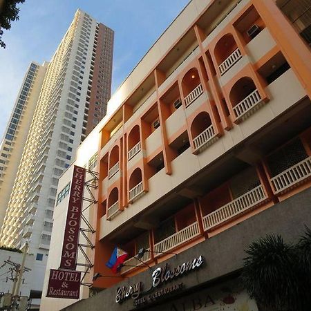 Cherry Blossoms Hotel 马尼拉 外观 照片