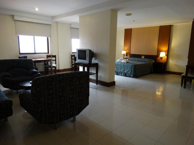 Cherry Blossoms Hotel 马尼拉 外观 照片