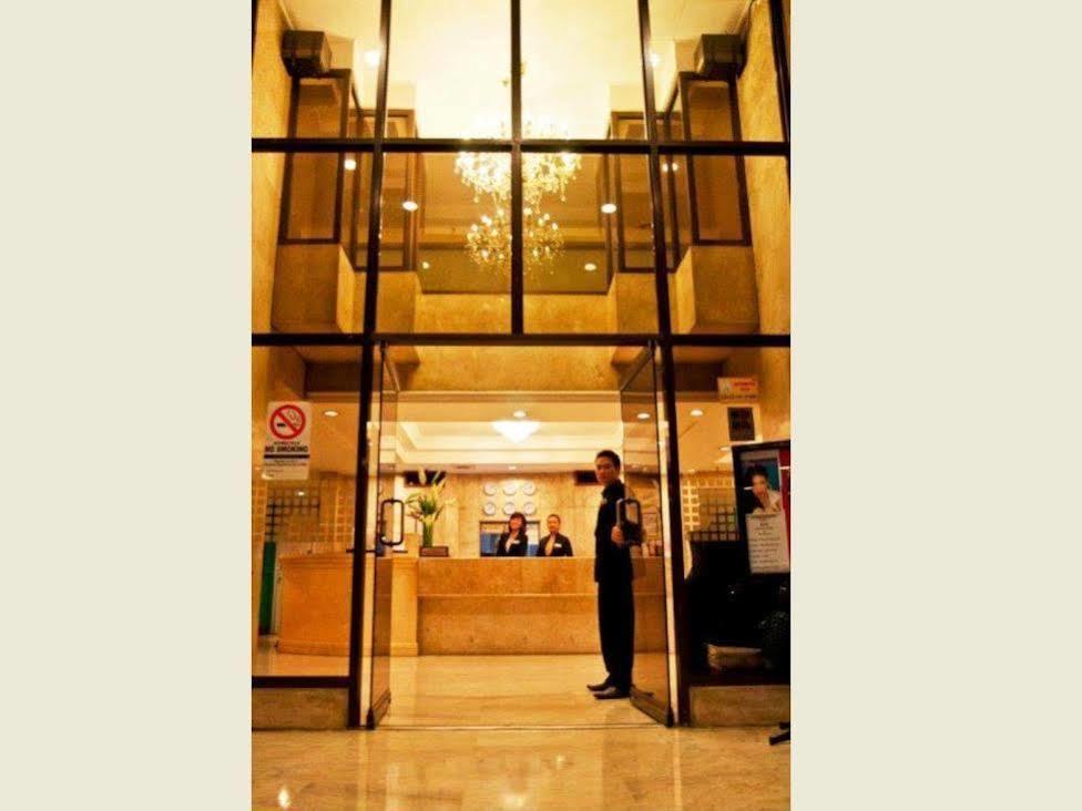 Cherry Blossoms Hotel 马尼拉 外观 照片