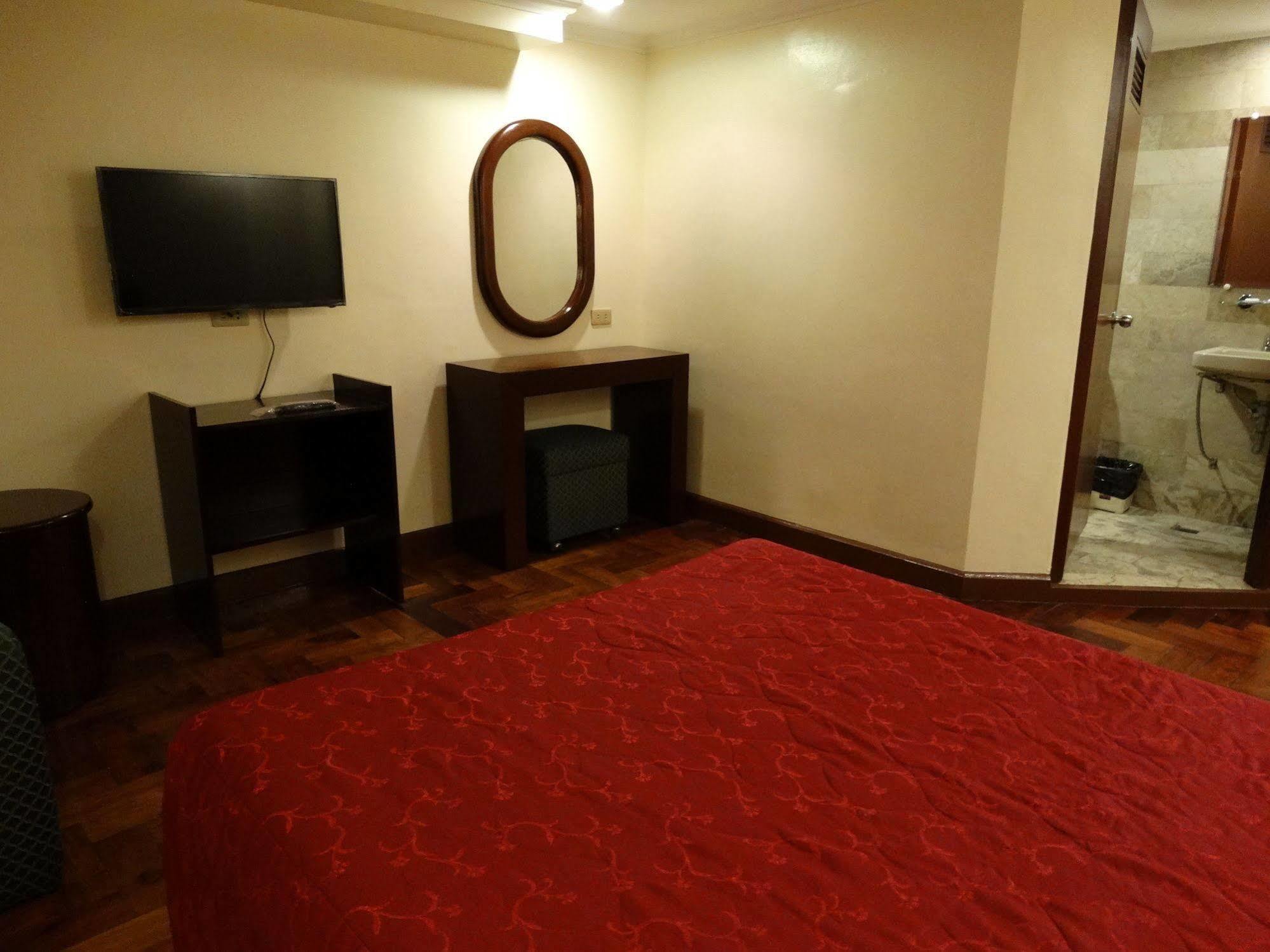 Cherry Blossoms Hotel 马尼拉 外观 照片