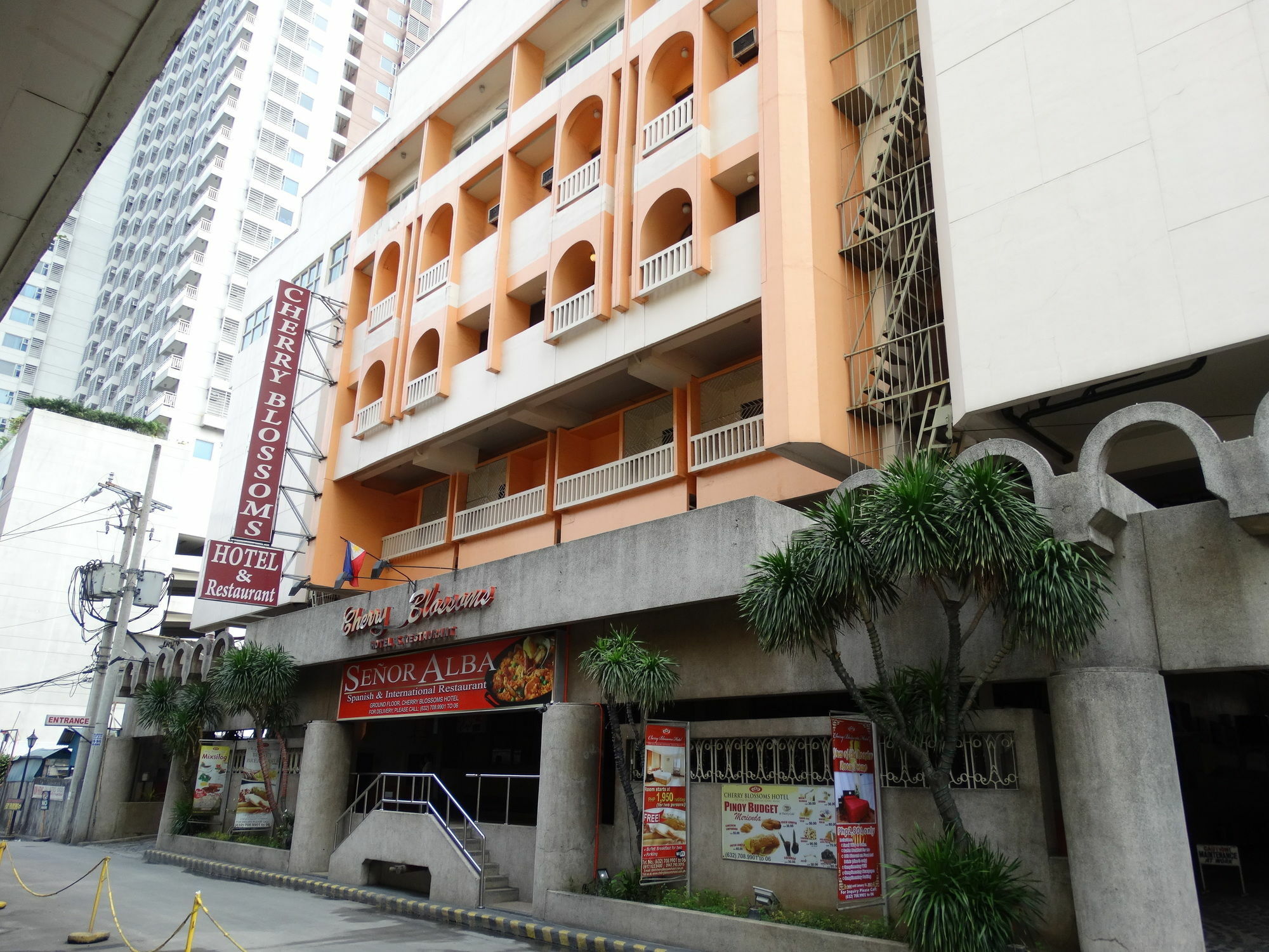 Cherry Blossoms Hotel 马尼拉 外观 照片